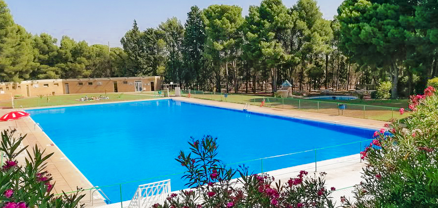 Apertura de la piscina del Parque de Atracciones